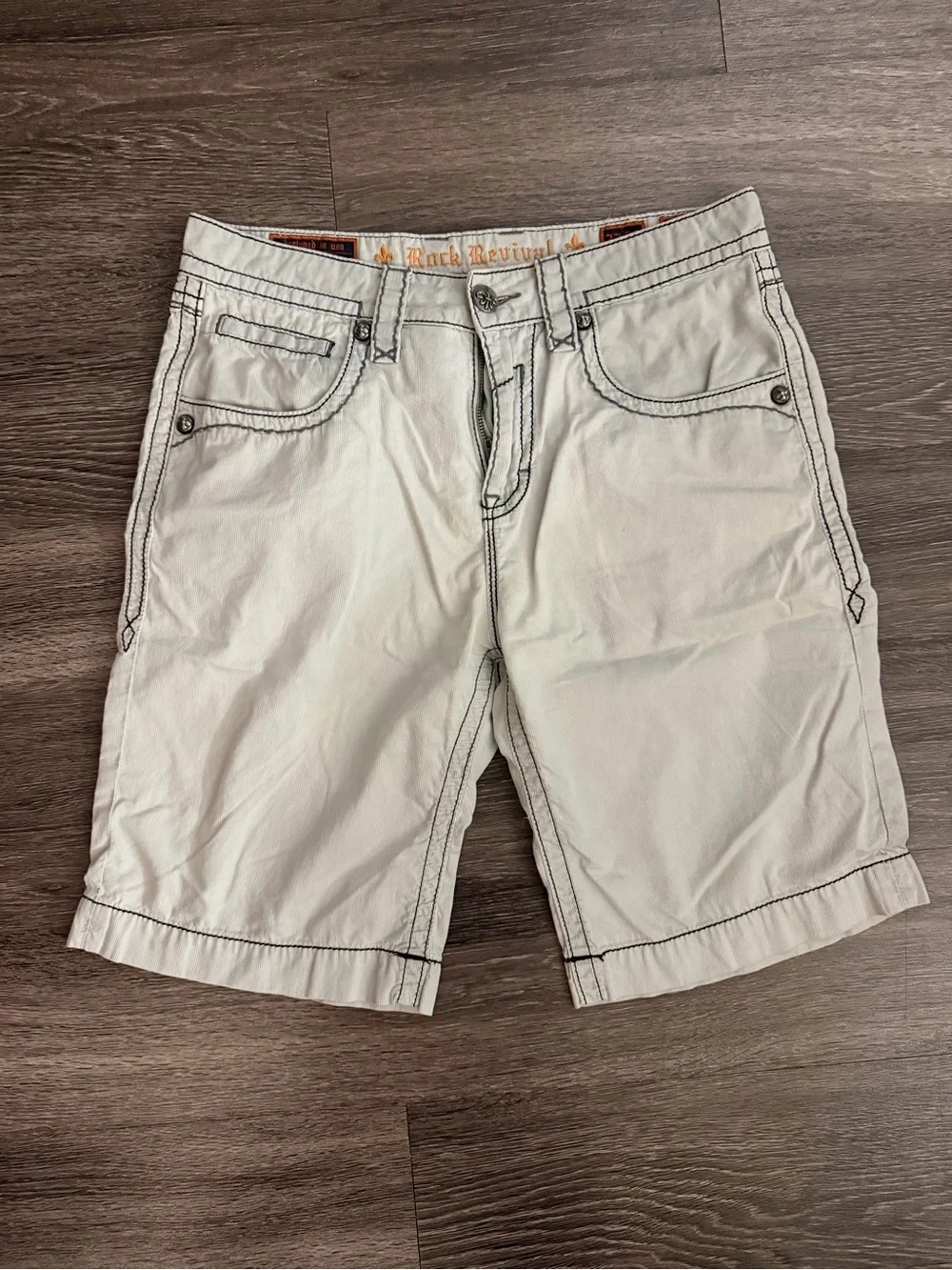 Rock Revival Men’s Cream Slim Flat Front Shorts with Contrast Stitching